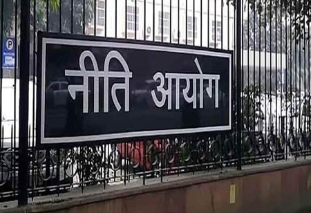 Niti Aayog in two minds on PMGKAY extension