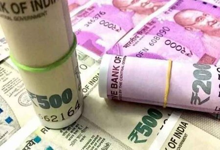 Rupee value decrease 16 paise to record low of 77.60 against US dollar